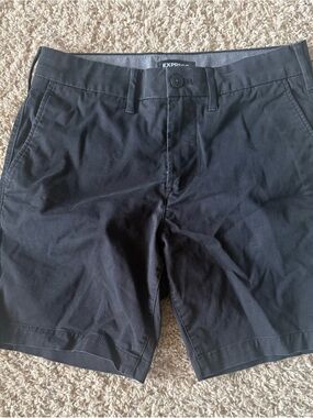 Express Black Men’s Flat-Front Shorts size 28